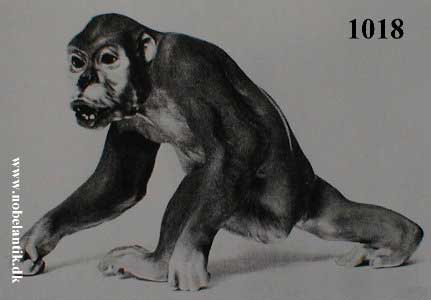Orangutang, - L.  20.0 cm. - 2800.-